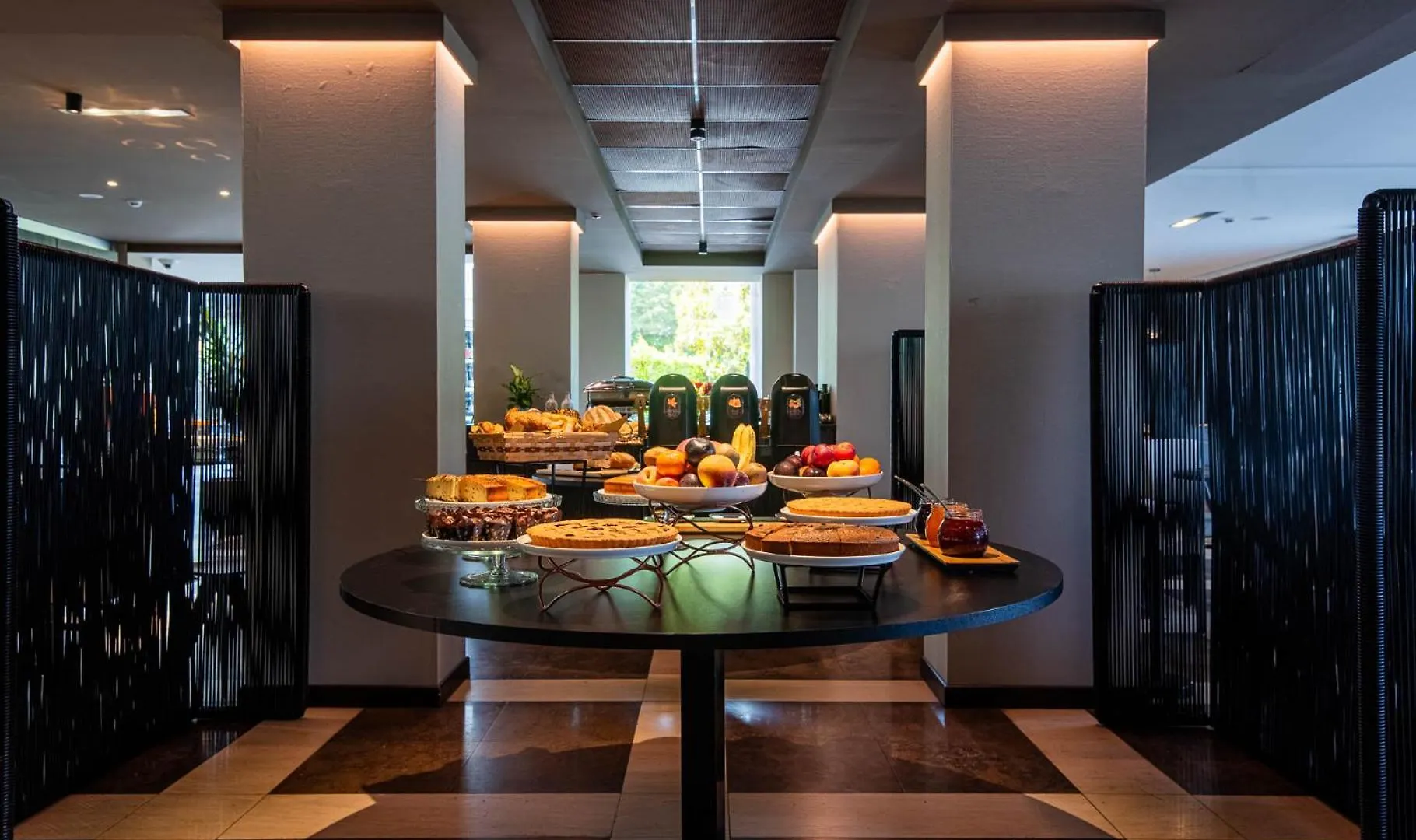 Axolute Comfort Hotel Como Канту