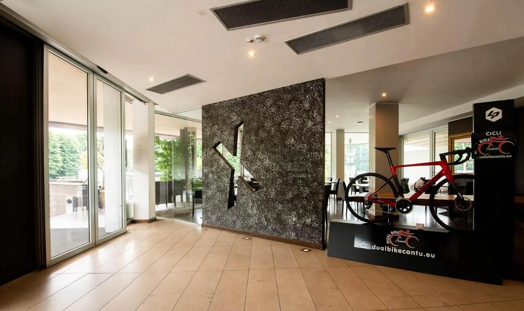 Axolute Comfort Hotel Como Канту